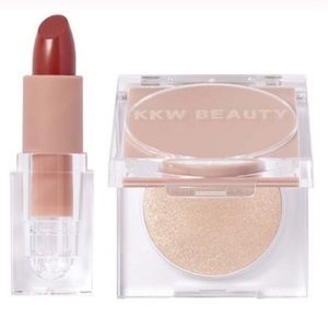 !SALE! NWT- KKW Beauty Bundle [Lip + Highlight]